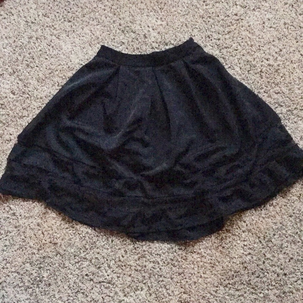 Hollister black a line midi skirt with mesh size 6